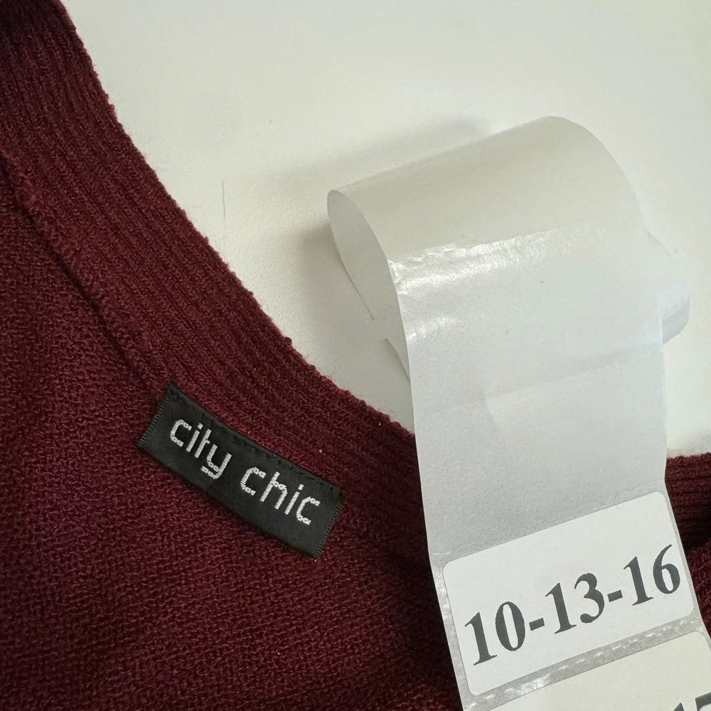 City Chic Sweater Womens XL Red Strappy V Neck Ribbed Knit Tunic Boho Side‎ Slit